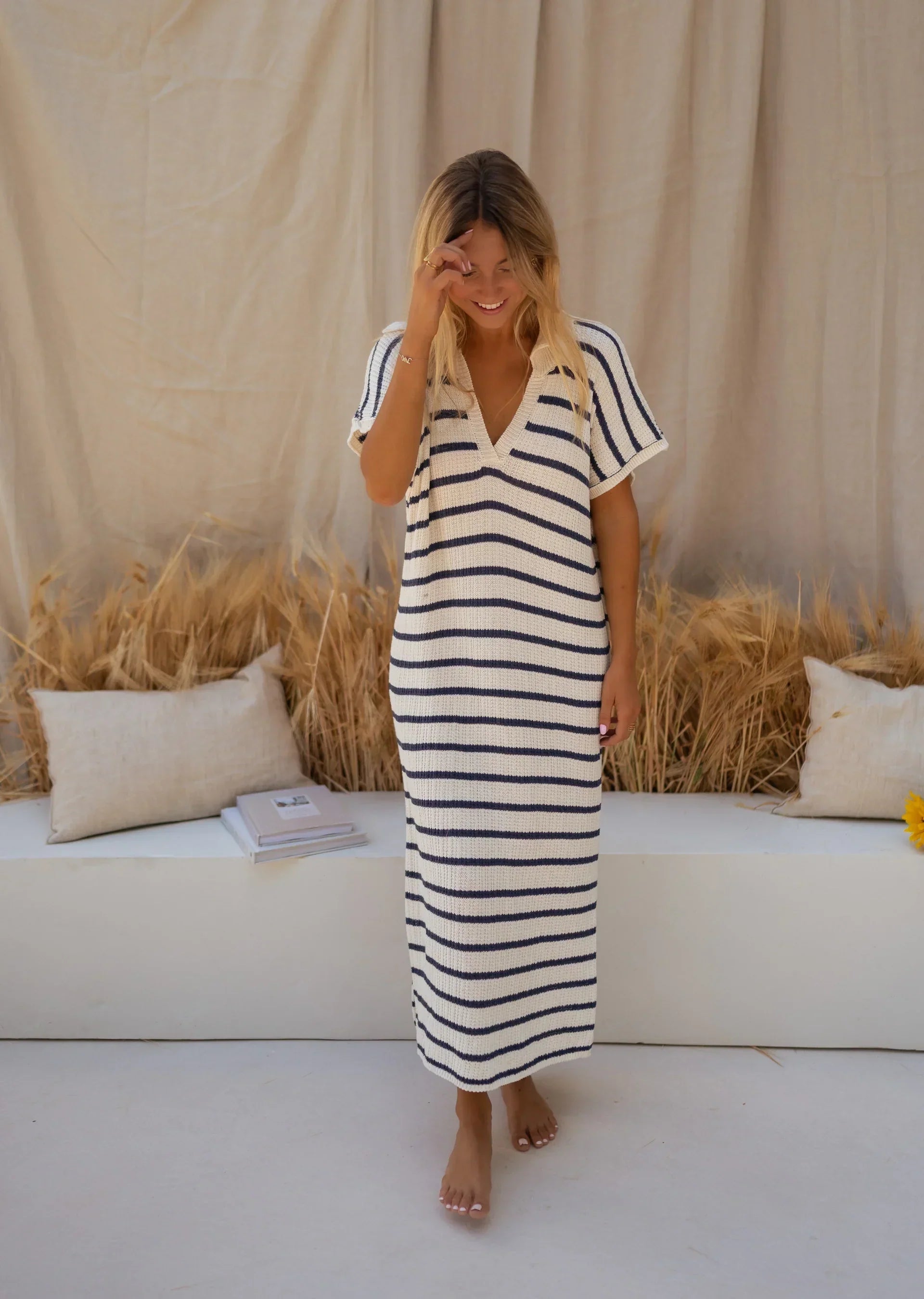 Sophia™ — Gebreide Zomer Jurk met Tijdloze Strepen
